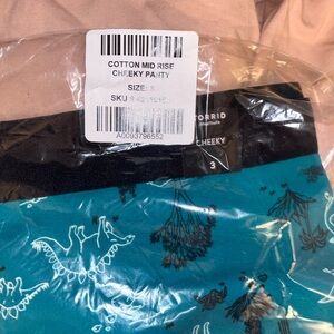 NWT Cotton Mid-Rise Cheeky Panty